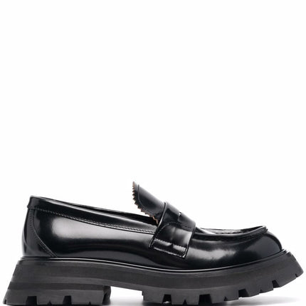 Alexander McQueen Flat shoes Black