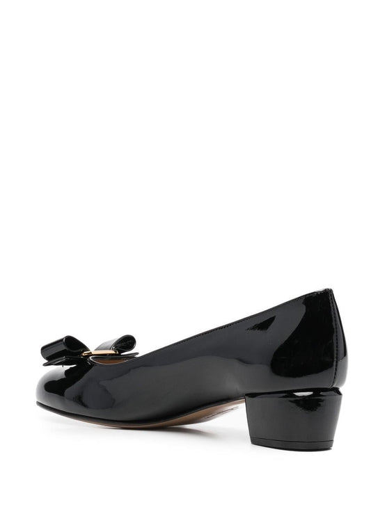 Ferragamo With Heel Black