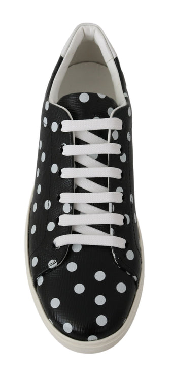 Sneaker in pelle punteggiata a pois nero