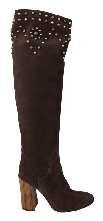 Bottes hautes en daim clouté en marron