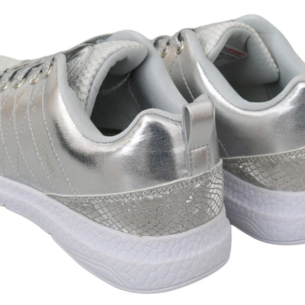 Sneaker argento eleganti per trendsetter