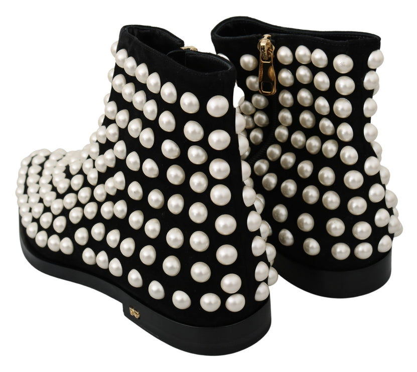 Bottes de cheville noire chic avec des perles