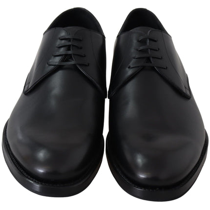 Elegantes zapatos de vestir derby de cuero negro