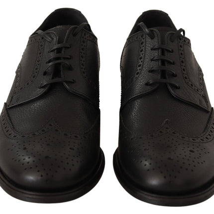 Elegantes zapatos de ala de ala de cuero negro de cuero negro