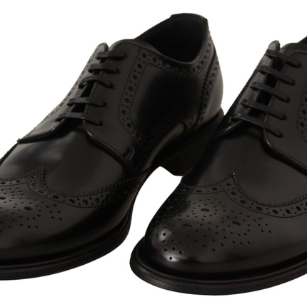 Elegantes zapatos de oxford de oxford de ala de ala