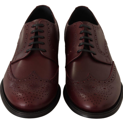 Elegantes zapatos Derby de cuero Burdeos