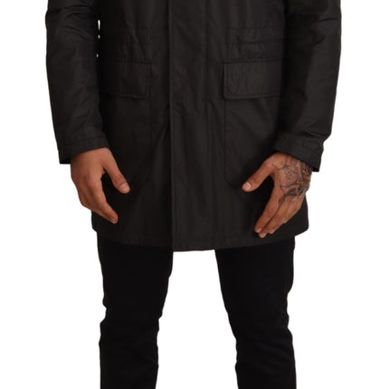 Blouson à capuche chic en noir intemporel