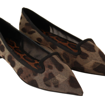 Elegantes mocasines planos de estampado de leopardo