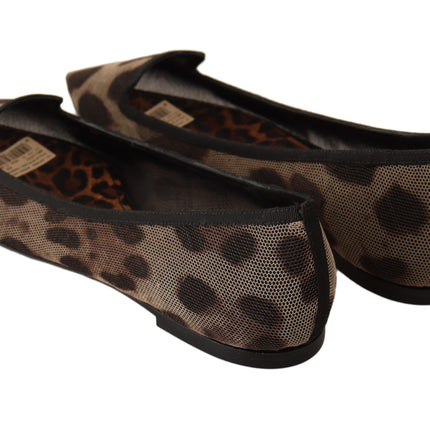 Elegantes mocasines planos de estampado de leopardo