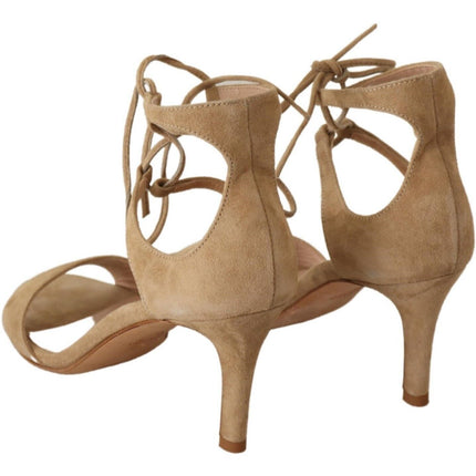 Elegantes tacones de correa de tobillo de gamuza beige