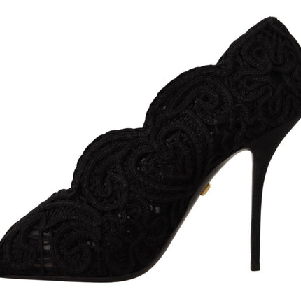 Elegantes tacones de aguja de encaje negro