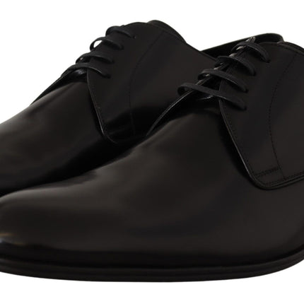 Elegantes zapatos Derby de cuero negro