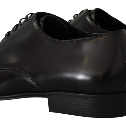 Elegantes zapatos Derby de cuero negro