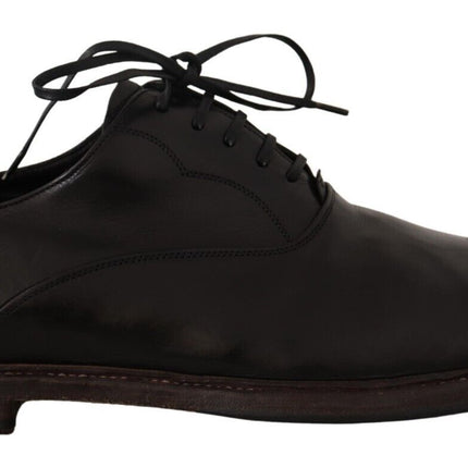 Elegantes zapatos formales de Derby de cuero negro