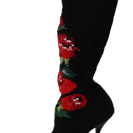 Bottes de chaussettes élégantes avec détail des roses rouges