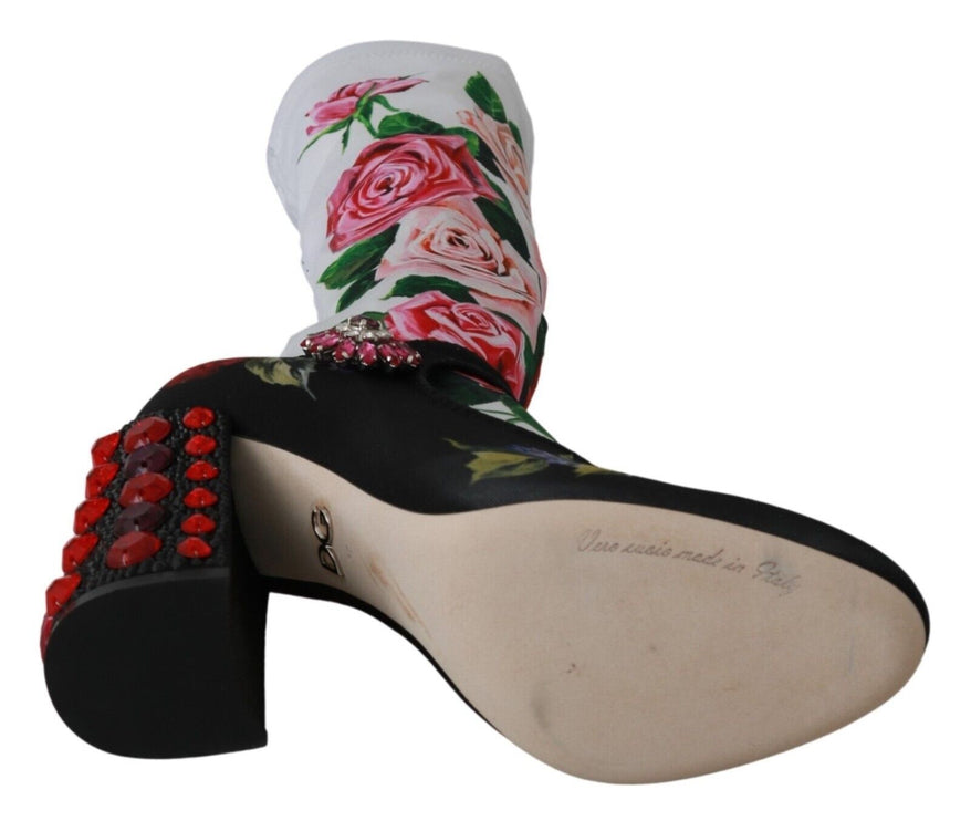 Bottes de chaussettes embellies florales