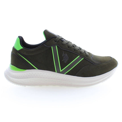 Zapatillas de deporte deportivo con cordones verdes con detalle del logotipo