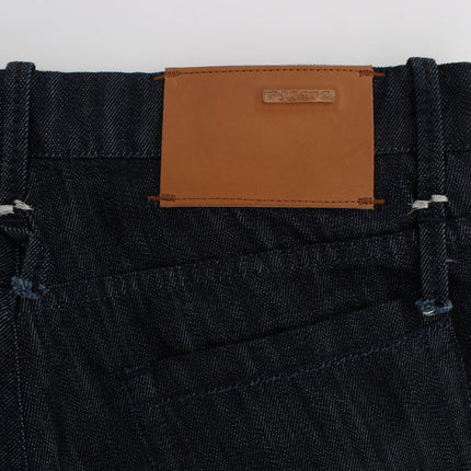 Eleganti jeans da uomo blu.