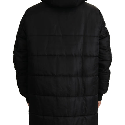 Elegante chaqueta de invierno de parka con capucha negra