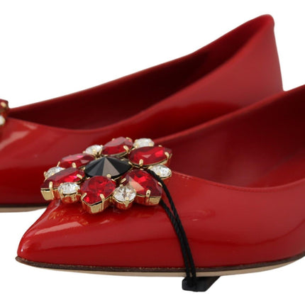 Mocasines de cristal de ante rojo: elegancia exquisita