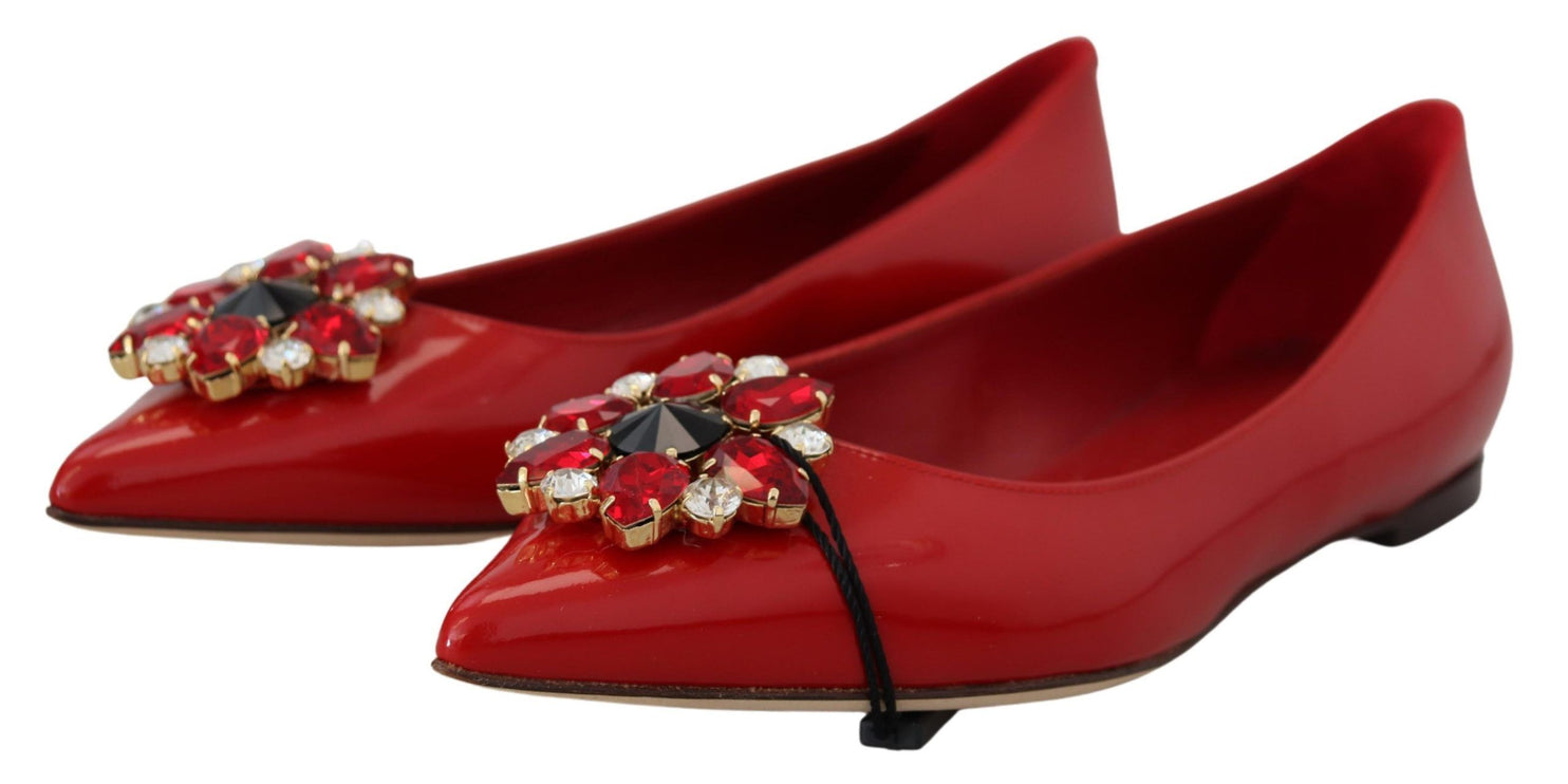 Mocasines de cristal de ante rojo: elegancia exquisita