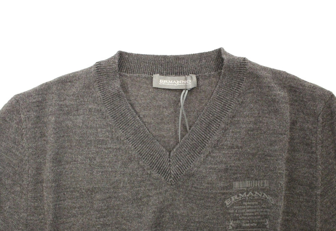 Pull pull de mélange en laine en V gris chic gris