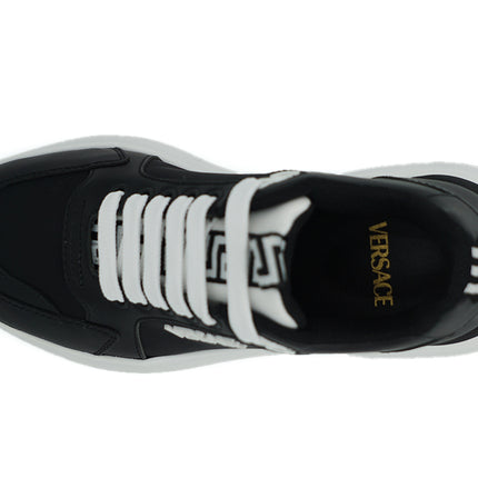 Elegant Monochrome Leather Sneakers