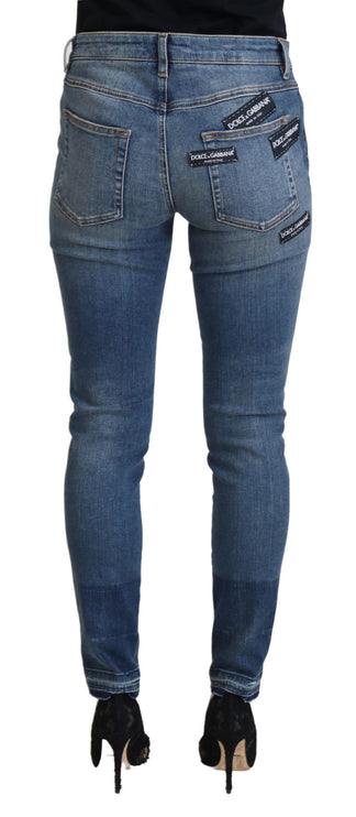 Eleganti pantaloni in denim a brandelli - chic casualwear