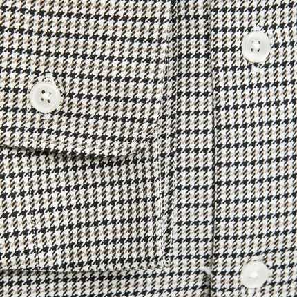 Camisa de algodón de cuello delgado de color beige