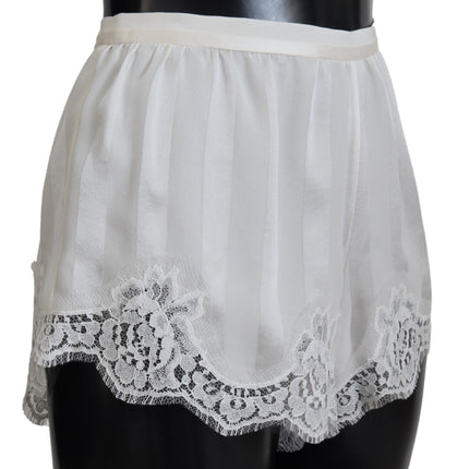 Eleganti pantaloncini di lingerie in pizzo bianco