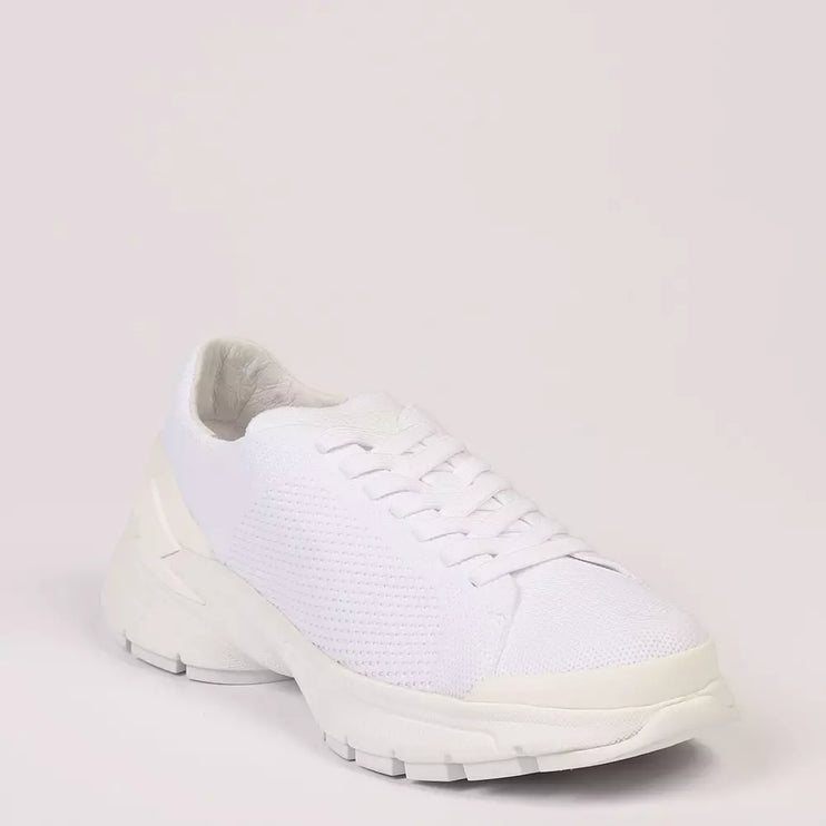 Zapatillas ultra chicas de perno en blanco nítido