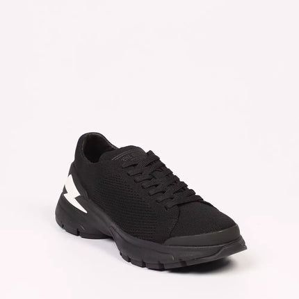 Sleek Black Bolt Sneakers con tela técnica