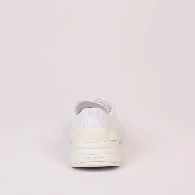 Zapatillas ultra chicas de perno en blanco nítido