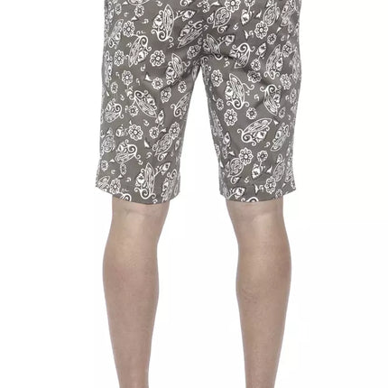 Chique patroon met groene bermuda shorts