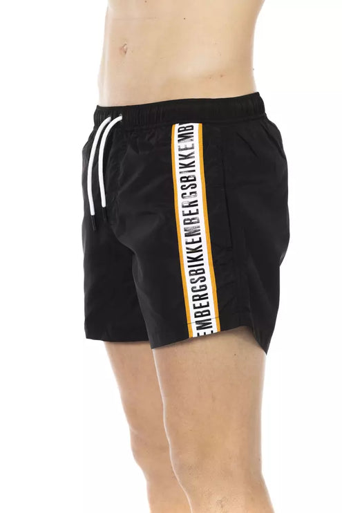 Short de natation noir élégant avec détail de ruban sportif