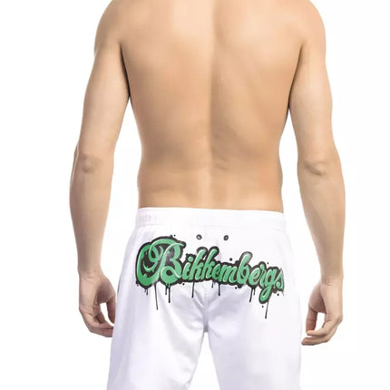 Elegantes pantalones cortos de natación blancos con detalle del logotipo