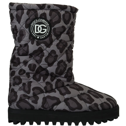 Elegantes botas de ternero de leopardo gris gris