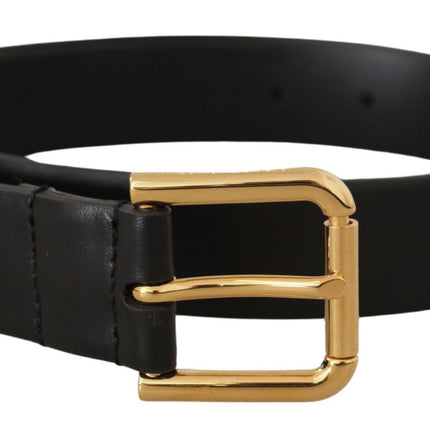 Elegant Leather Belt with Metal Buckle