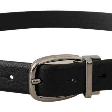 Elegant Leather Belt with Metal Buckle