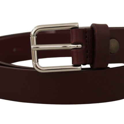 Ceinture en cuir marron élégante avec boucle de logo