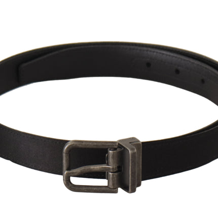 Ceinture en cuir noir élégant avec boucle en métal