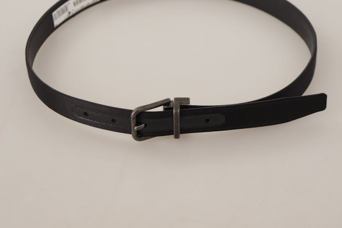 Ceinture en cuir noir élégant avec boucle en métal