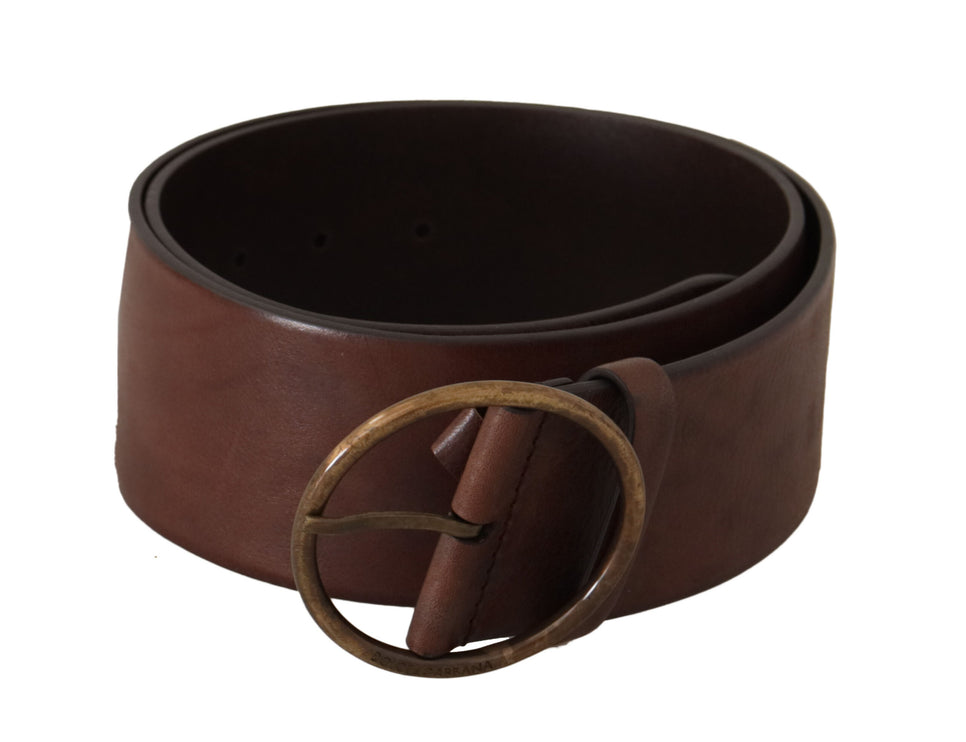 Ceinture en cuir élégante avec boucle gravée