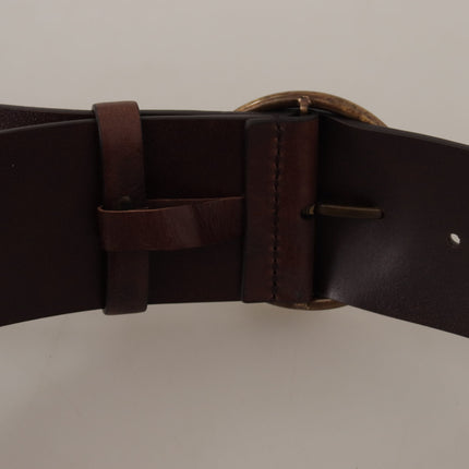 Ceinture en cuir élégante avec boucle gravée