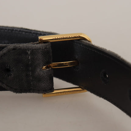 Ceinture en velours élégante avec boucle gravée