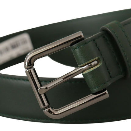 Ceinture élégante en cuir vert foncé avec boucle de logo