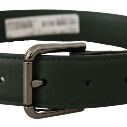 Ceinture élégante en cuir vert foncé avec boucle de logo