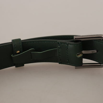 Ceinture élégante en cuir vert foncé avec boucle de logo