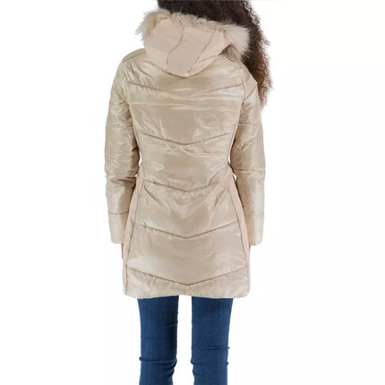 Veste rembourrée beige élégante avec capuche en fourrure