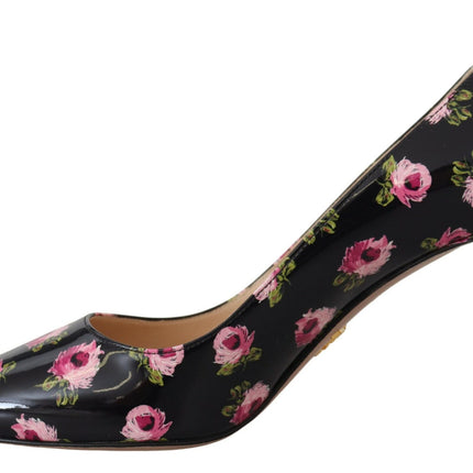 Elegantes bombas de cuero con estampado floral